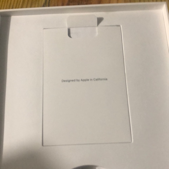 Ipad 7 generation Box - Picture 4 of 4